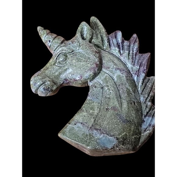 Dragon Blood Unicorn Figurine Detail Carved Gemstone Healing  Head Green Purple - Picture 11 of 16